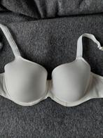 Mooie BH van Mey maat 85 C met beugel en is voorgevormd., Ophalen of Verzenden, Beige, BH