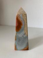 Polychroom jaspis obelisk, Verzamelen, Mineralen en Fossielen, Ophalen of Verzenden, Mineraal