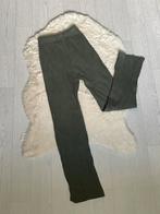 Donkergroene legging – maat M, Kleding | Dames, Leggings, Maillots en Panty's, Legging, Verzenden, Maat 40/42 (M), Zo goed als nieuw