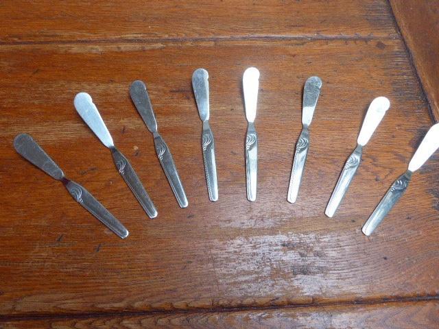 8 vintage botermesjes, Antiek en Kunst, Antiek | Bestek, Ophalen of Verzenden