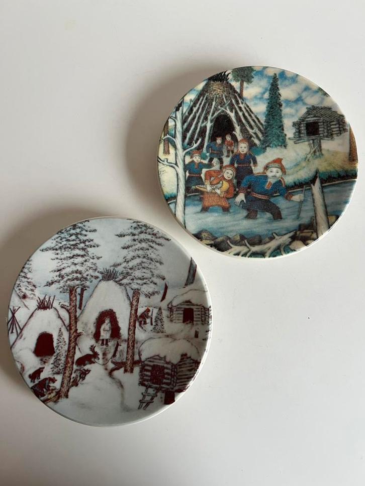 Vintage Arabia Wandbord Lapland Sami Andreas Alariesto P Stk, Antiek en Kunst, Antiek | Wandborden en Tegels, Ophalen of Verzenden