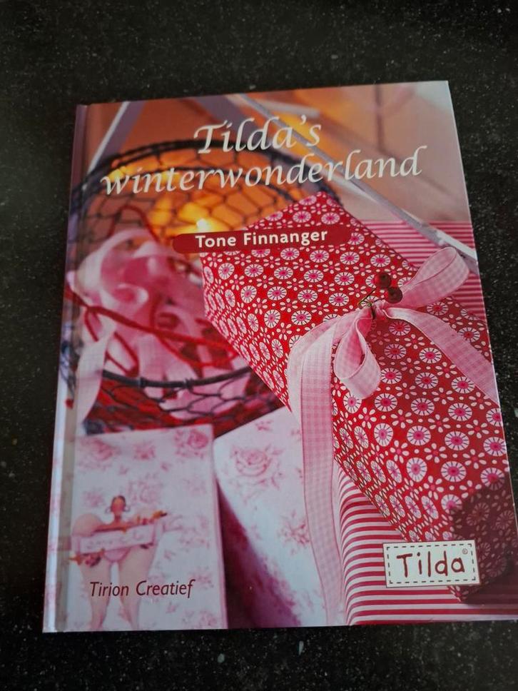 Tilda Winterwonderland Handwerk Boek en naaiprojecten., Hobby en Vrije tijd, Breien en Haken, Nieuw, Breien of Haken, Patroon of Boek