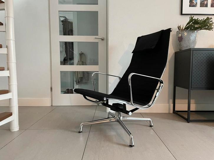 Vitra Eames ea124 hopsak zwart / chroom, Huis en Inrichting, Fauteuils, Zo goed als nieuw, 50 tot 75 cm, Ophalen of Verzenden