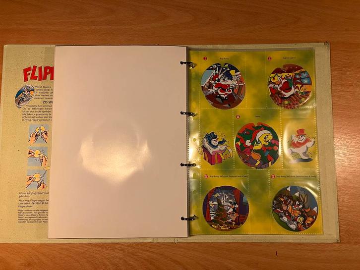 Complete Smiths Flippo Verzameling Jaren '90, Verzamelen, Flippo's, Verzameling, Kerstflippo's, Met verzamelmap(pen), Ophalen of Verzenden