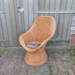 Vintage rotan stoel riet, Huis en Inrichting, Stoelen, Ophalen, Gebruikt, Bruin, Riet of Rotan