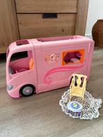 Roze Barbie camper met accessoires, Ophalen of Verzenden, Gebruikt, Toebehoren