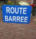Aluminum bord ROUTE BARREE, Antiek en Kunst, Antiek | Emaille, Ophalen of Verzenden