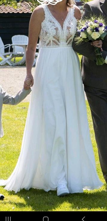 Mooie tweedehands Bianco Evento trouwjurk maat 36 beschikbaar voor biedingen