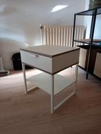 Trysil Nachtkastje (IKEA) Wit / Taupe, Huis en Inrichting, Slaapkamer | Nachtkastjes, Ophalen, Zo goed als nieuw