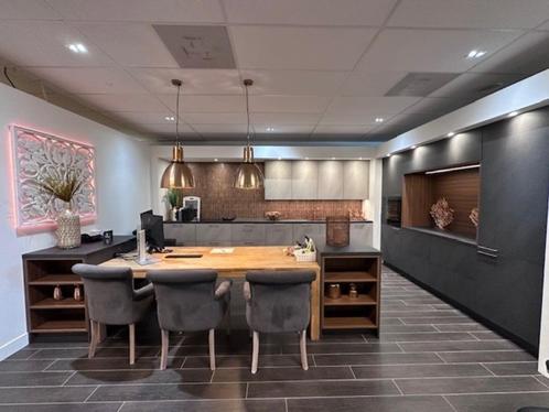 Showroom keuken voor maar €14.900,-, Huis en Inrichting, Keuken | Complete keukens, Nieuw, Overige typen, Overige kleuren, Kunststof