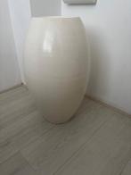 witte bloempot 60 cm hoog, Tuin en Terras, Bloempotten, Rond, Zo goed als nieuw, Balkon, Aardewerk