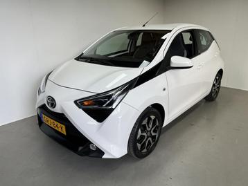 Toyota Aygo 1.0 VVT-i x-play Apple Carplay Camera Dealer ond beschikbaar voor biedingen