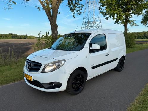 Mercedes-Benz Citan 1.5 CDI 66KW 2014 / MARGE / weinig km, Auto's, Bestelauto's, Particulier, Bluetooth, Centrale vergrendeling