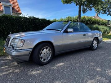 Mercedes-Benz E-Klasse 2.2 E220 Cabriolet AUT E2 1994 Grijs beschikbaar voor biedingen