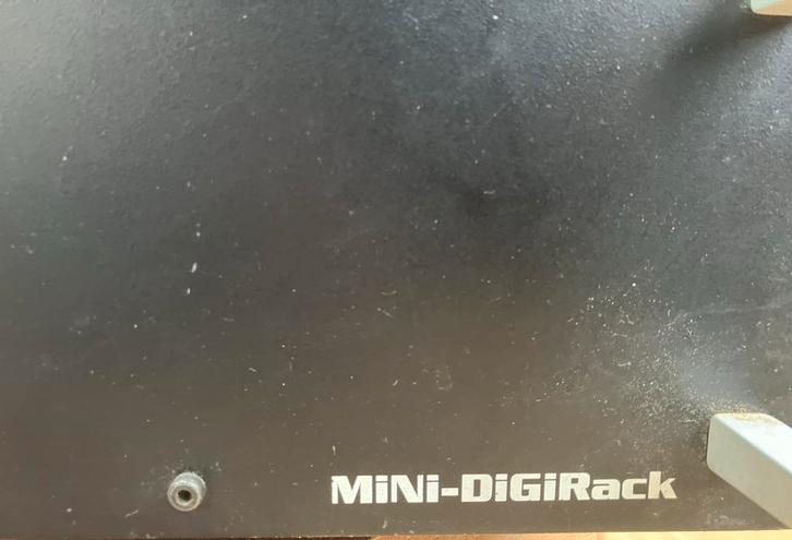 DIGICO MINI DIGIRACK AES/EBU @ ANALOOG OUPUT madi c, Muziek en Instrumenten, Mengpanelen, Gebruikt, 20 kanalen of meer, Microfooningang
