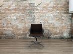 Herman Miller EA108 bij TheReSales, Ophalen, Zo goed als nieuw, Bruin, Bureaustoel