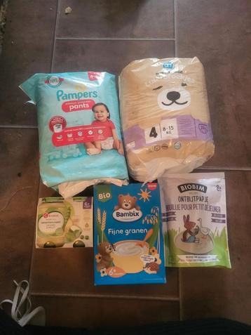 Luierbroekjes maat 4 met eten voor baby 6+ beschikbaar voor biedingen