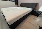 Boxspring 160x210 + matrassen & nachtkastjes, Huis en Inrichting, Ophalen, Gebruikt, Tweepersoons, Stof