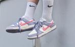 Nike Dunk Low indigo haze/coral chalk 42,5 nieuw, Overige kleuren, Nike, Nieuw, Ophalen of Verzenden