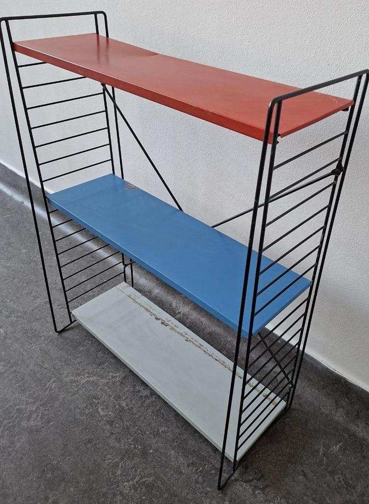 vintage Tomado wandrek boekenrek zelf staand boekenkastje, Huis en Inrichting, Woonaccessoires | Wandplanken en Boekenplanken