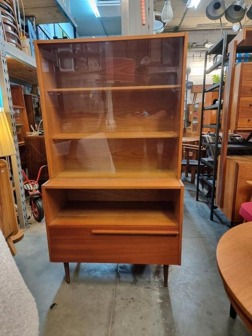 Vintage wandkast met vitrine jaren  60, Huis en Inrichting, Kasten | Vitrinekasten, Zo goed als nieuw, Minder dan 100 cm, 25 tot 50 cm