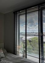 Donker bruine houten lamellen/ Jaloezieën, Huis en Inrichting, Stoffering | Gordijnen en Lamellen, Ophalen, Bruin, 200 cm of meer