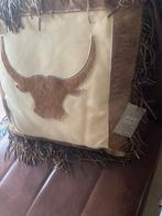 Nieuw kussen met koeienhuid en franje, Ophalen of Verzenden, Nieuw, Bruin, Vierkant