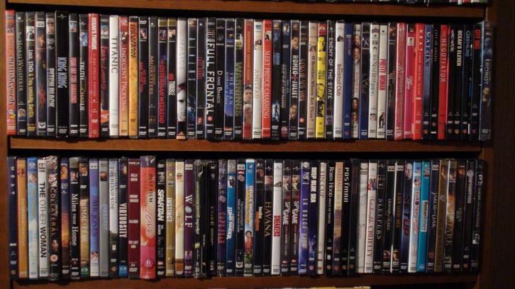 19 dvd films diverse series comedy actie oorlog sf, Cd's en Dvd's, Dvd's | Actie, Zo goed als nieuw, Actie, Alle leeftijden, Ophalen of Verzenden