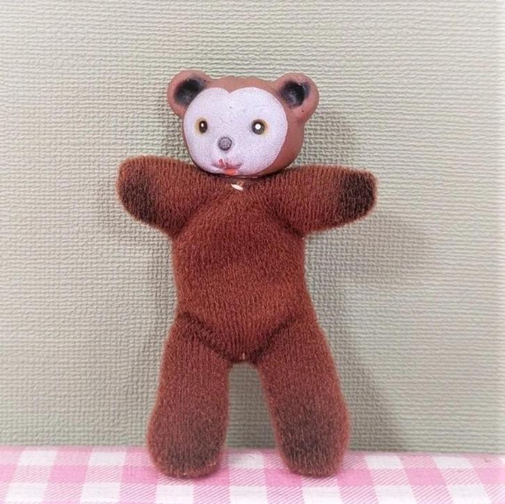 Vintage mini bean bag figuur beer lucifer pop matchbox doll, Verzamelen, Poppetjes en Figuurtjes, Zo goed als nieuw, Ophalen of Verzenden