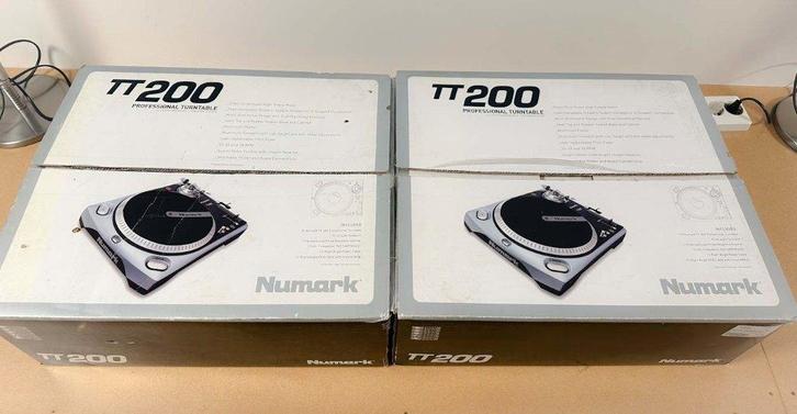 ZGAN Numark TT200 high-torque direct-drive DJ-platenspelers, Muziek en Instrumenten, Dj-sets en Draaitafels, Zo goed als nieuw