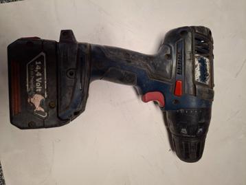 Boormachine met 14.4 volt accu beschikbaar voor biedingen