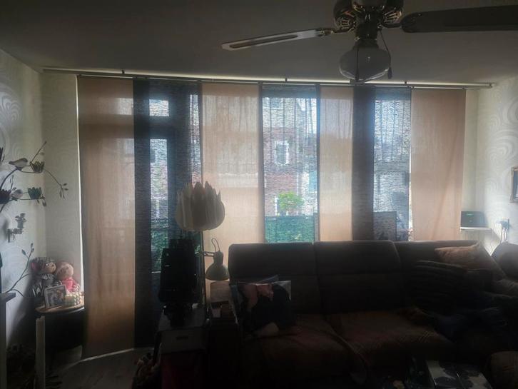 Beige/blauwe lamellen incl rails, Huis en Inrichting, Stoffering | Gordijnen en Lamellen, Zo goed als nieuw, Beige, Blauw, Ophalen of Verzenden