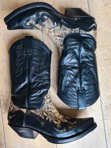 Sendra python boots mt 44. Cowboy western laarzen.   beschikbaar voor biedingen