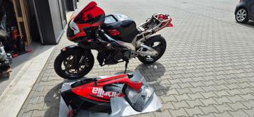 Te koop in onderdelen Aprilia RSV Mille 2003 beschikbaar voor biedingen
