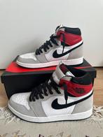 Air jordan 1 grey smoke, Ophalen of Verzenden, Zo goed als nieuw