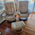2 Stressless fauteuils + voetenbankje - Zeer Goede Staat, Ophalen of Verzenden, Zo goed als nieuw, 75 tot 100 cm, Modern