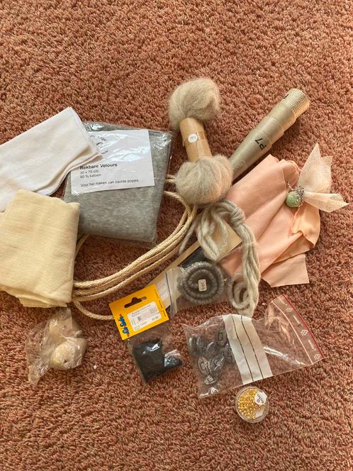 Vilten poppetjes maken , tricot stof , antoposofisch etc, Hobby en Vrije tijd, Vilt, Nieuw, Gebruiksvoorwerp, Ophalen of Verzenden