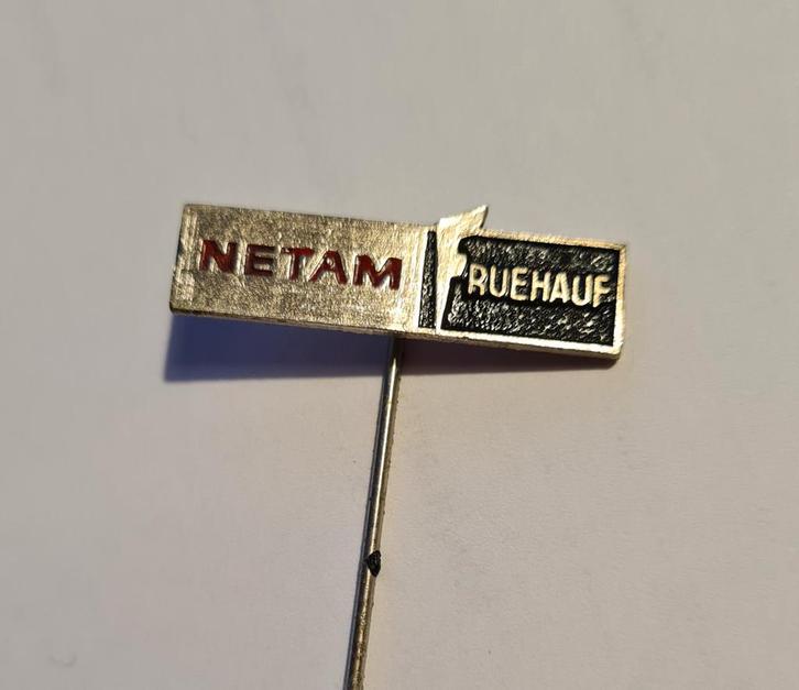 Oude speld NETAM trucks trailers, Verzamelen, Speldjes, Pins en Buttons, Gebruikt, Speldje of Pin, Transport, Ophalen of Verzenden