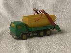 Magirus Deutz vrachtwagen met afzet vuil container, Hobby en Vrije tijd, Modelauto's | 1:50, Ophalen of Verzenden, Zo goed als nieuw