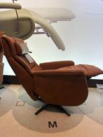 Elektrisch verstelbare relaxfauteuil in stof-leer combinatie, Sommelsdijk, Info@vissermeubelen.nl, Visser Meubelen, Nieuw