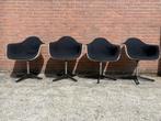 4 vintage Herman Miller Charles Eames fiberglass  chairs, Ophalen, Gebruikt, Vintage, Vier