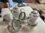 Elegant theeservies uit de dertiger jaren., Ophalen