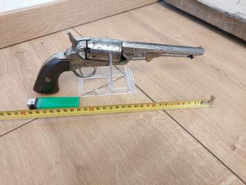 percussie revolver geen pistool sabel dolk beschikbaar voor biedingen