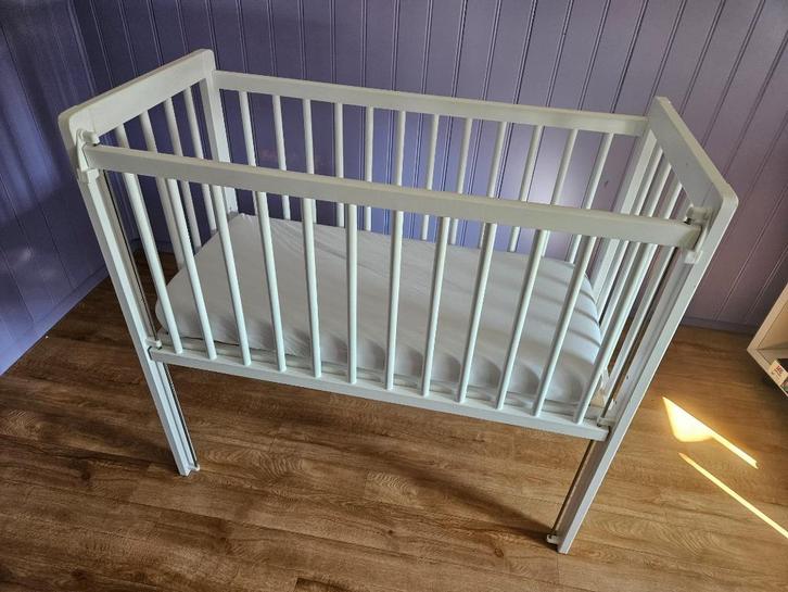 PETITE AMELIE co-sleeper 45X90 cm met aloe vera matras, Kinderen en Baby's, Kinderkamer | Bedden, Gebruikt, Minder dan 140 cm