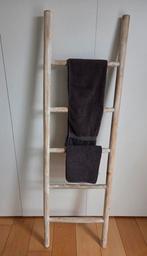 Decoratie ladder v handdoeken e.d., Ophalen