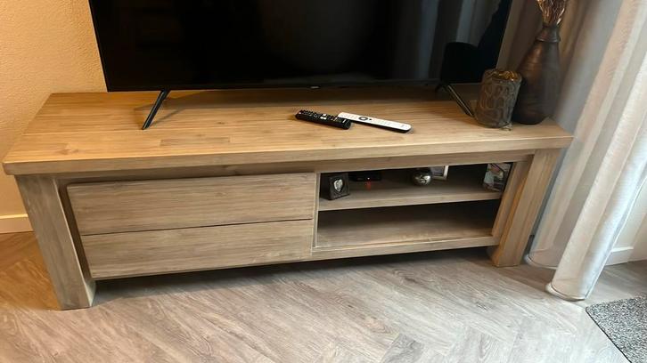 Complete set: Eettafel, salontafel, TV meubel & kast, Huis en Inrichting, Kasten | Televisiemeubels, Gebruikt, 150 tot 200 cm
