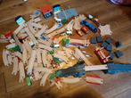 Houten Treinbaan met Locomotieven en Accessoires, Ophalen of Verzenden, Gebruikt