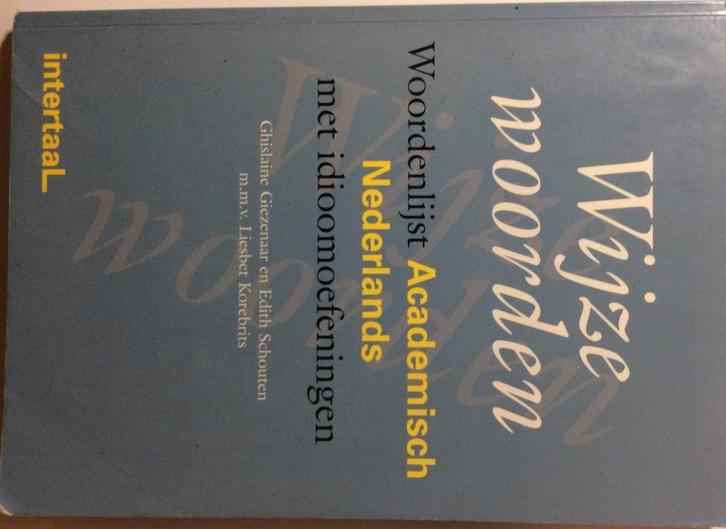 Handboek Academisch Schrijven + Woordenlijst Academisch, Boeken, Studieboeken en Cursussen, Zo goed als nieuw, WO, Alpha, Ophalen