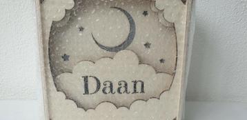 Nachtlampje van het Houtlokaal (nieuw) met naam Daan beschikbaar voor biedingen