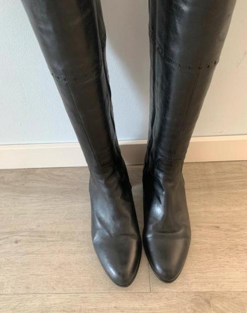 Zwarte leren laarzen maat 39, Kleding | Dames, Schoenen, Zo goed als nieuw, Hoge laarzen, Zwart, Ophalen of Verzenden